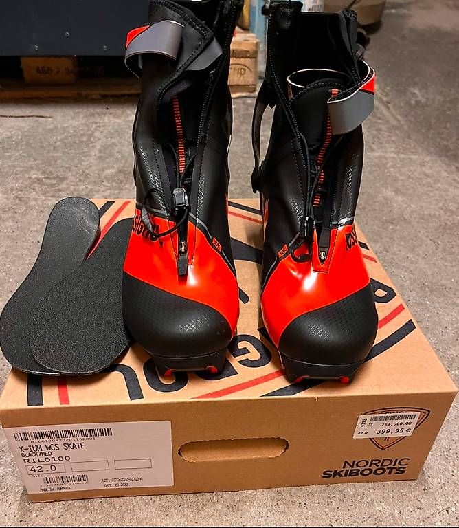 Sci: Rossignol xium wcs skate 42.5 – Usato da Ligornetto venduto da DaniCeller