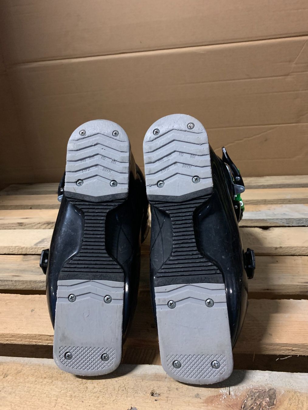 K2 Scarpe per ragazzi: Skischuhe, K2 Xplorer 3, Grösse 38.5 – Usato da Schwarzsee venduto da Sidecut 3