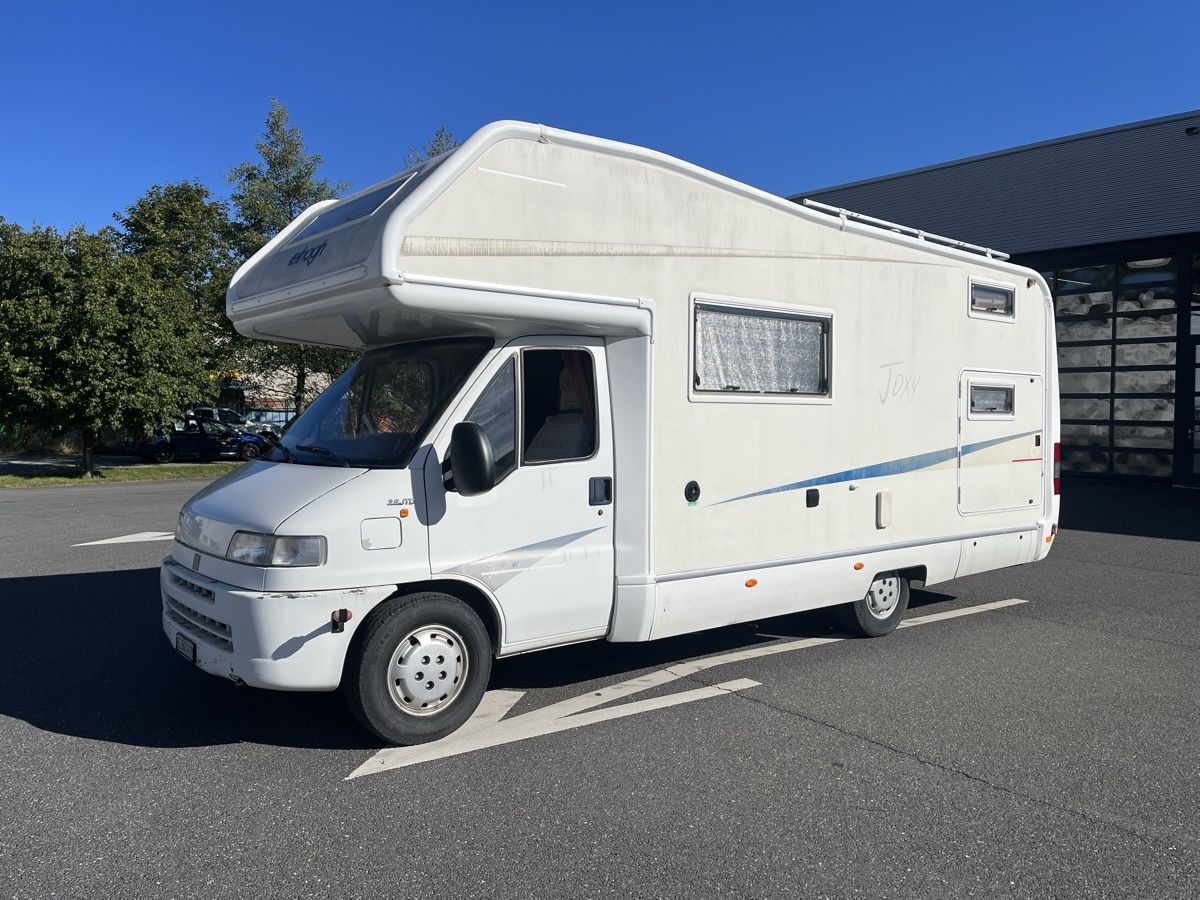 Fiat Camping Fahrzeuge: Fiat Ducato 18 2.8 JTD – Gebraucht aus Wattenwil von