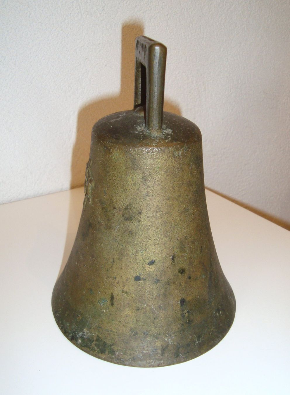 Campanacci mucche: antike Bronze - Messing Glocke " R " – Usato da Oberdorf NW venduto da Lufao 2