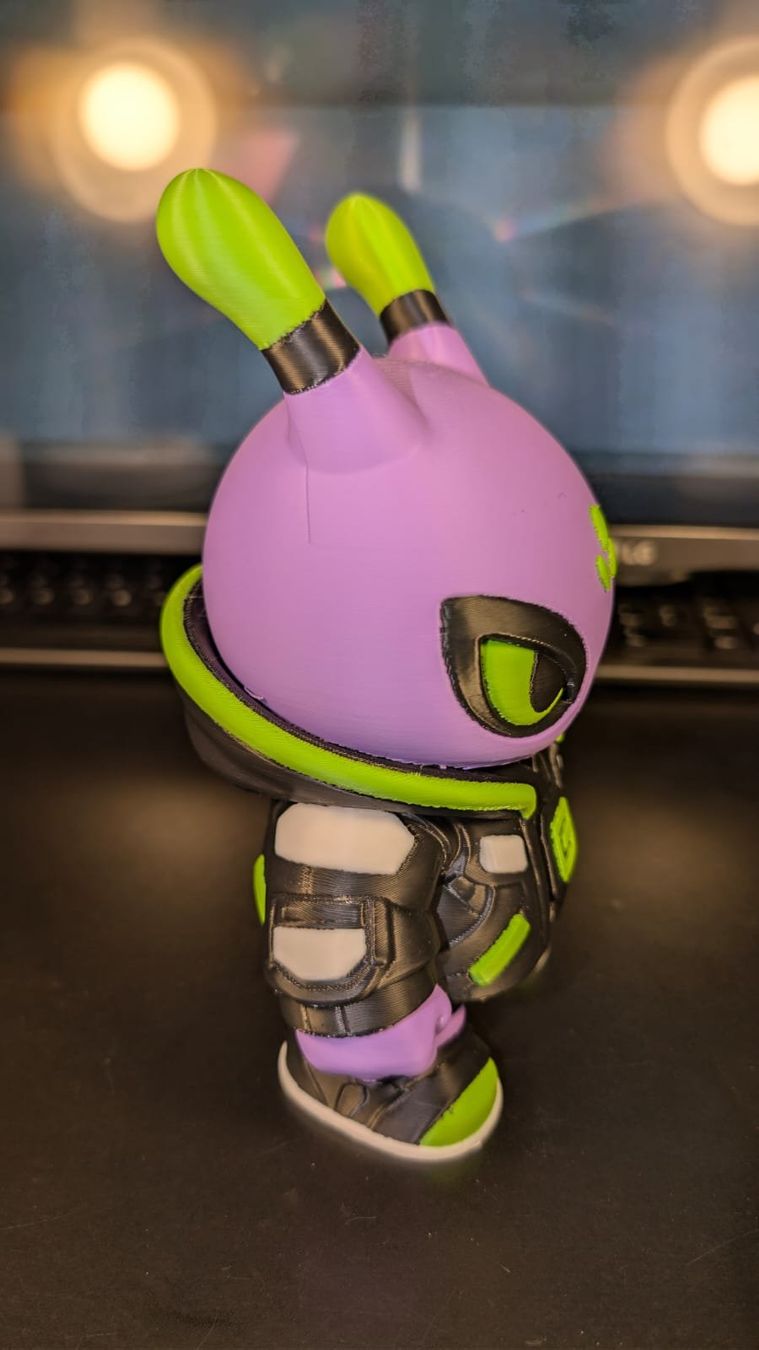 Statuette: Cyber Alien Figure 180mm | Multicolor 3D Printed Collectible – Nuovo (secondo la descrizione) da Roveredo GR venduto da 3D_ZAGA 3