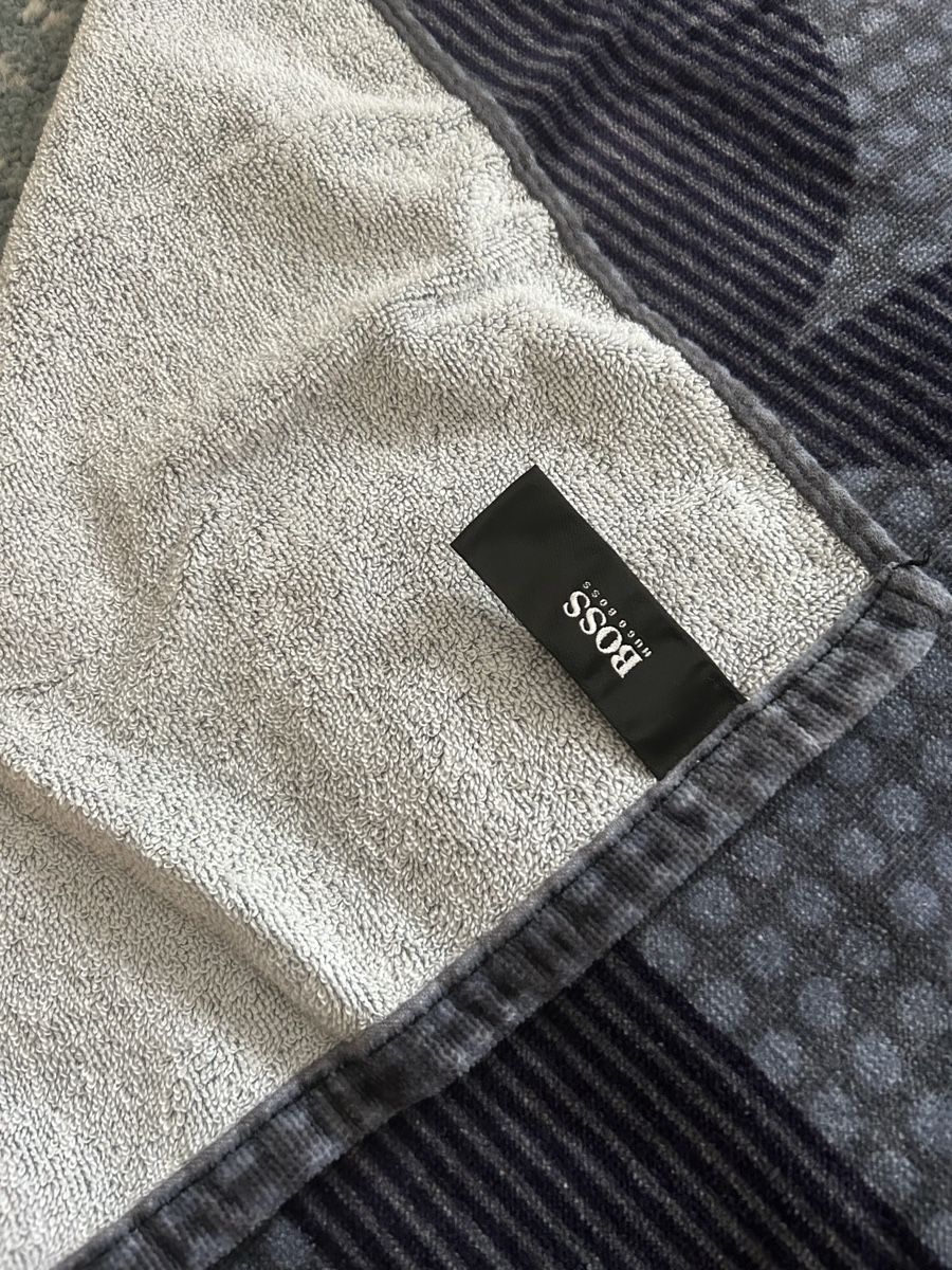 Hugo Boss Serviettes de bain: Hugo Boss Strandtuch, Badetuch – Neuf (Voir description) à Bern par floorball_zoro 2