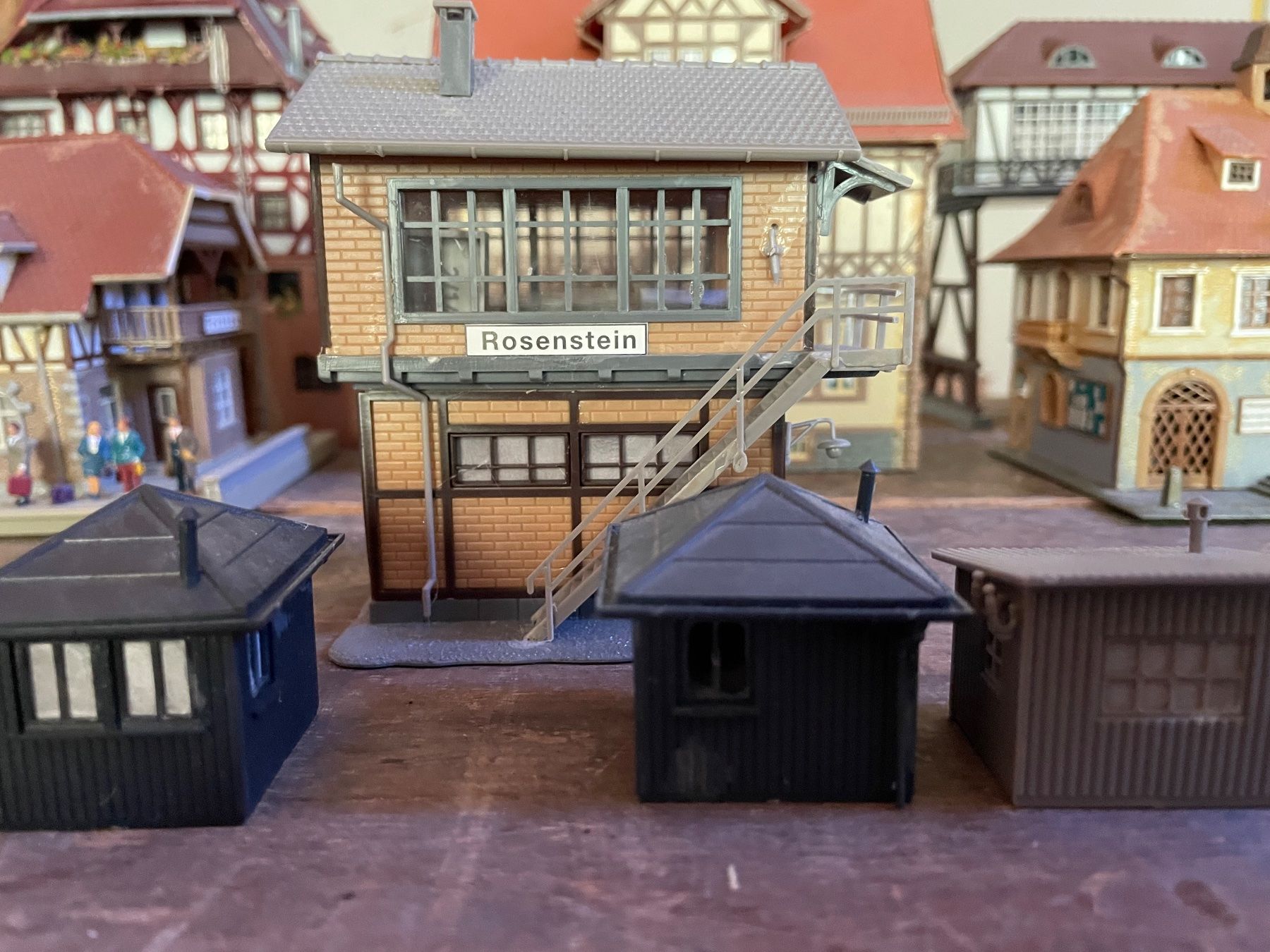 Trains électriques: Modelleisenbahn Gebäude Set, 9 Häuser – D'occasion à Gais par urbuc 8