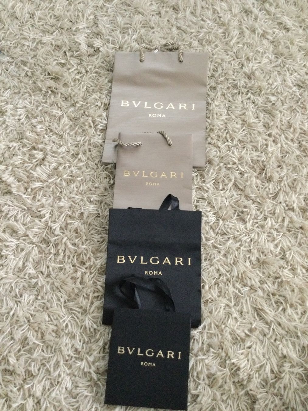 Bulgari Borse: Bulgari  Papiertüten – Usato da Birr venduto da wasili01 1