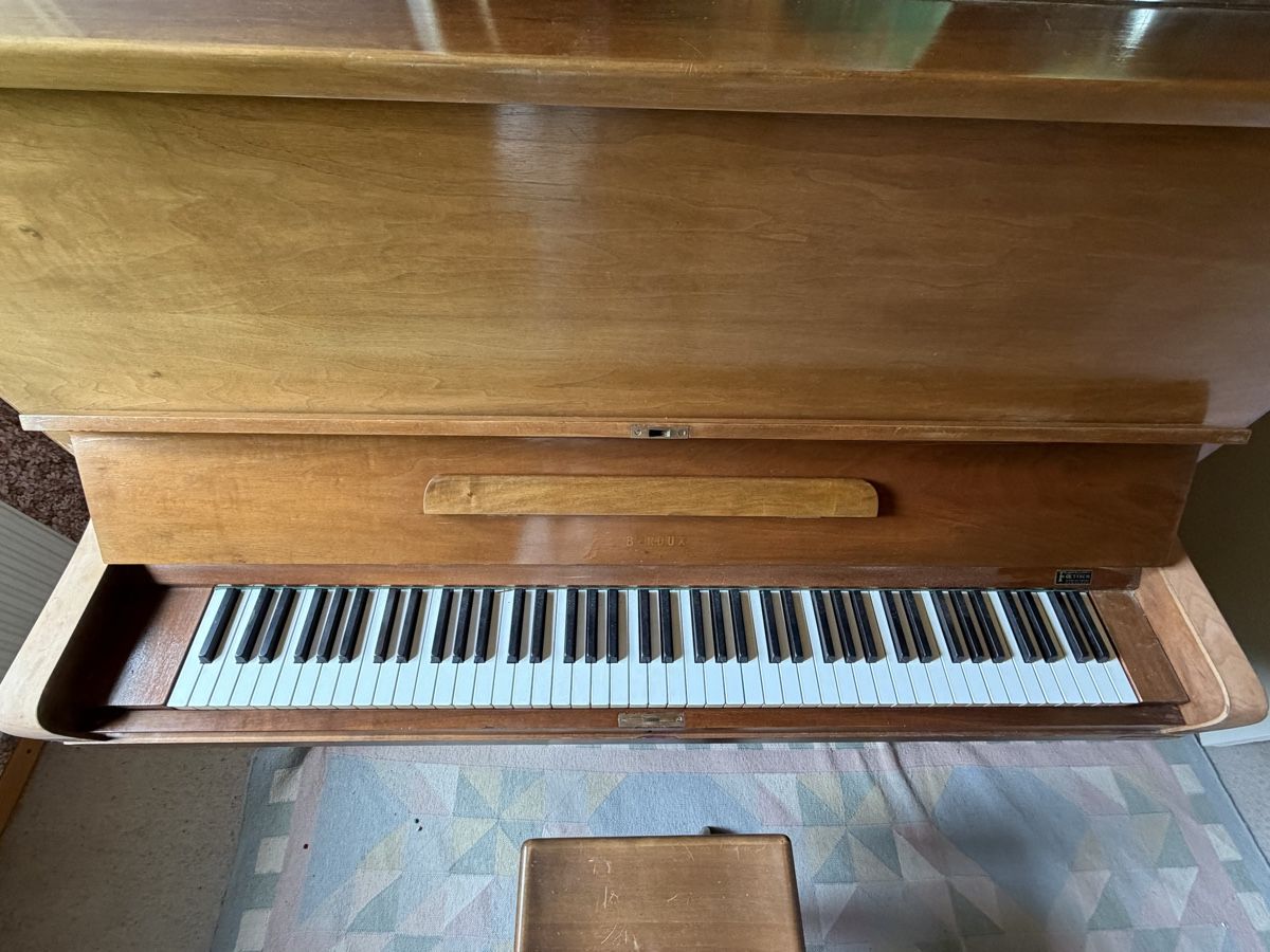 Strumenti musicali: Piano droit Burrus – Usato da Vandoeuvres venduto da jetdo66 1