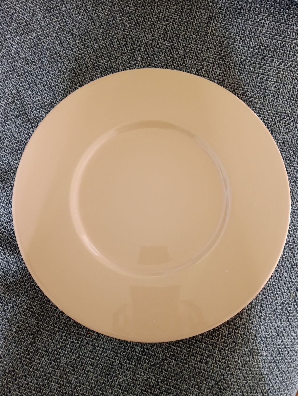 Teller: Teller 8Stk. 32cm – Gebraucht aus Baar von L.isa28 1