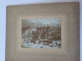Historisches Foto Armee Offiziere mit Gebirgslandschaft