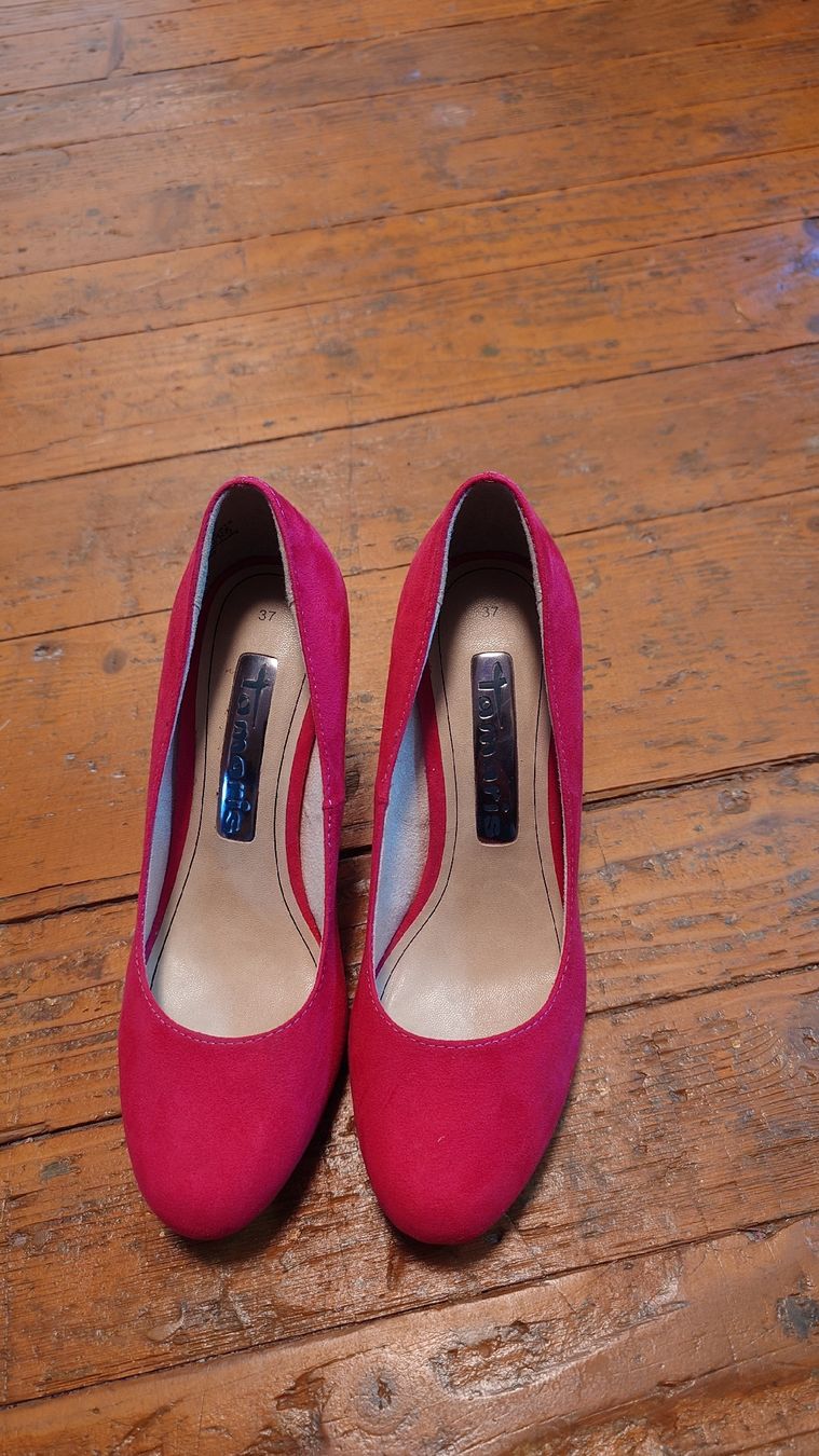 Scarpe da donna: Tamaris Pumps Gr. 37 Pink Wildleder – Usato da Wil SG venduto da portu1 1