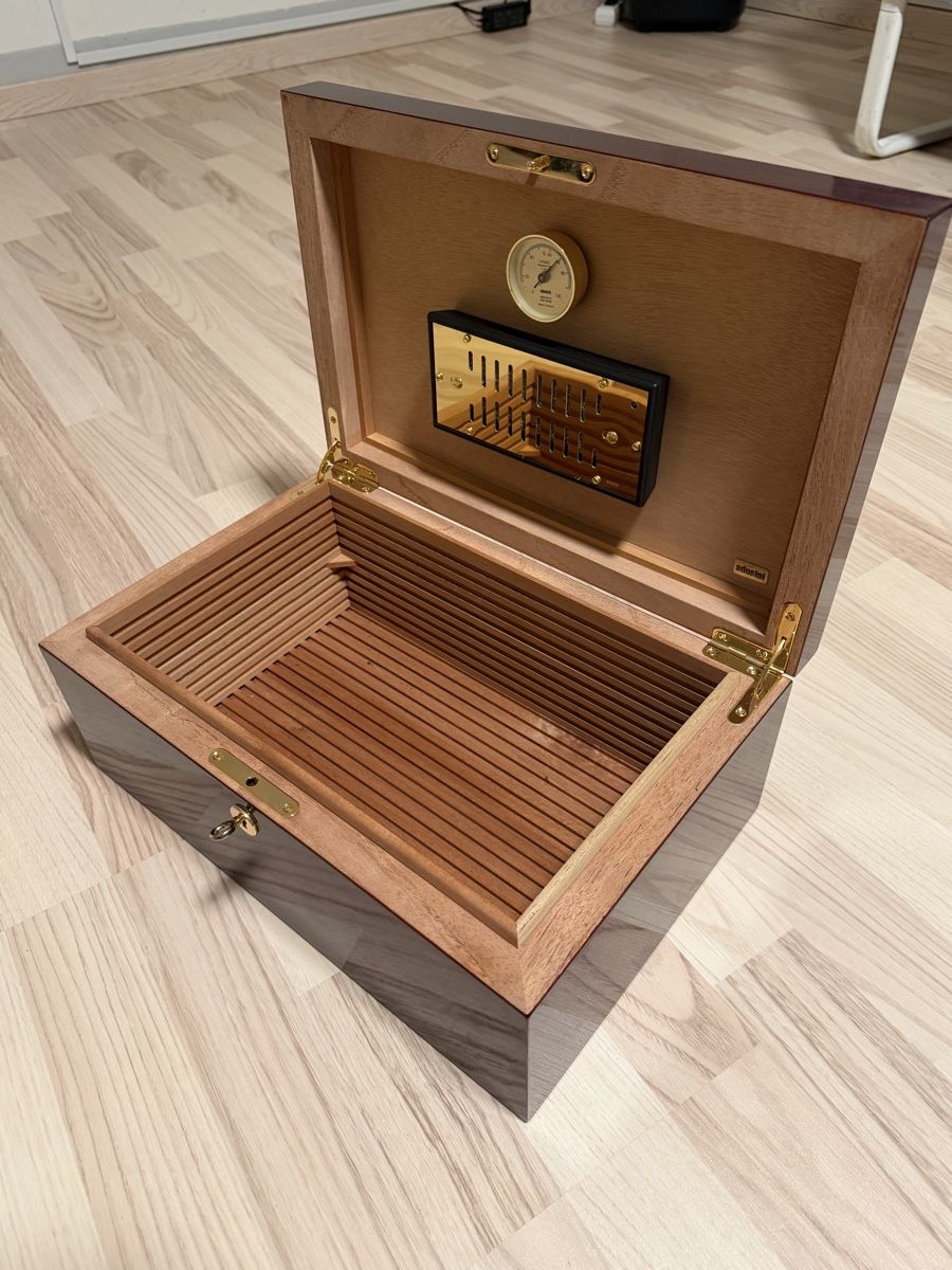 Adorini Humidor per sigari: Adorini Humidor Deluxe Grande – Usato da Kloten venduto da LouDee80