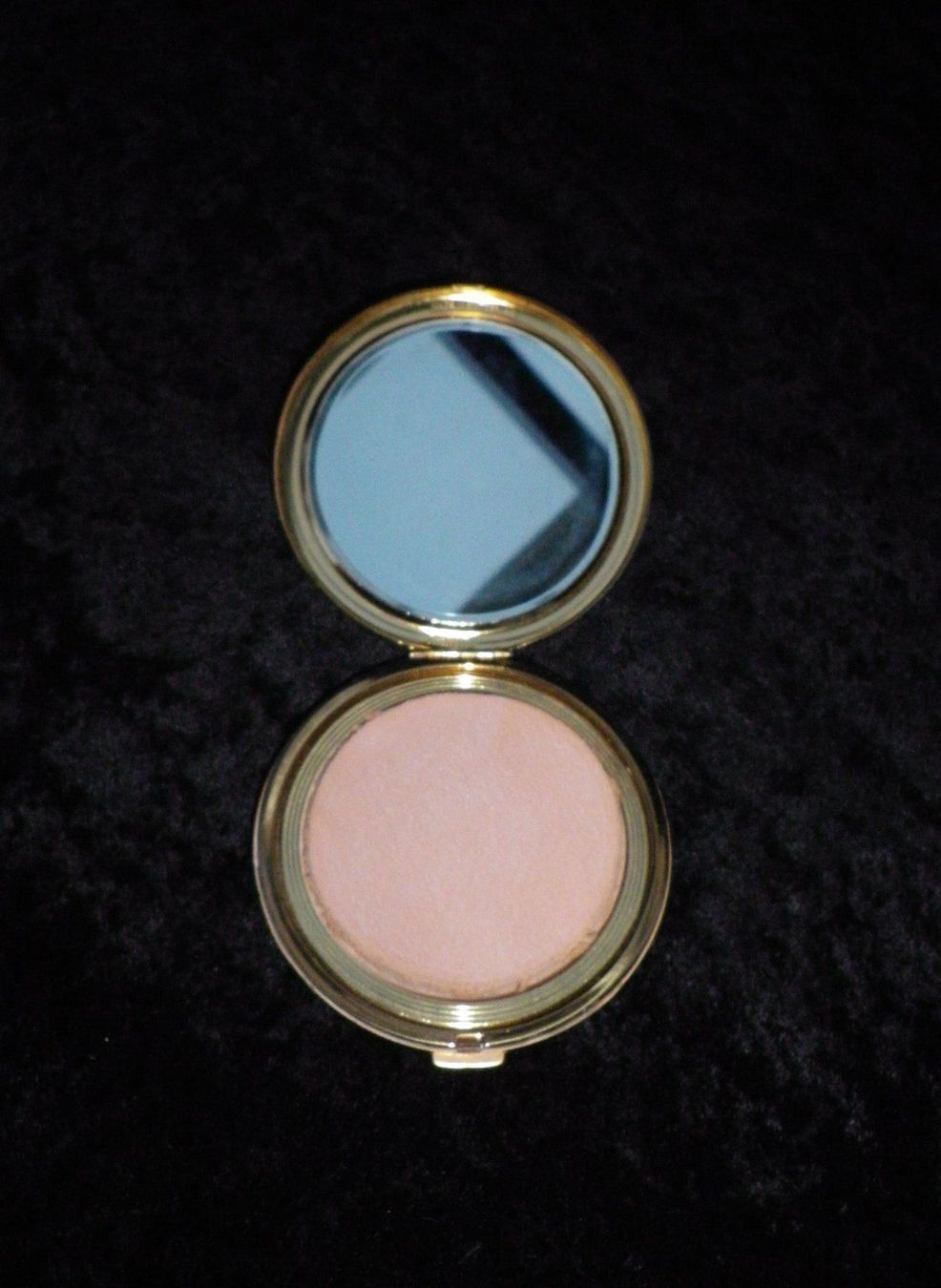 Cura del viso: Puder-Dose mit Perlmutt – Usato da Reinach BL venduto da Annodomini 2