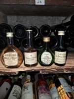 Lot de 4 mignonnettes d'alcools fort
