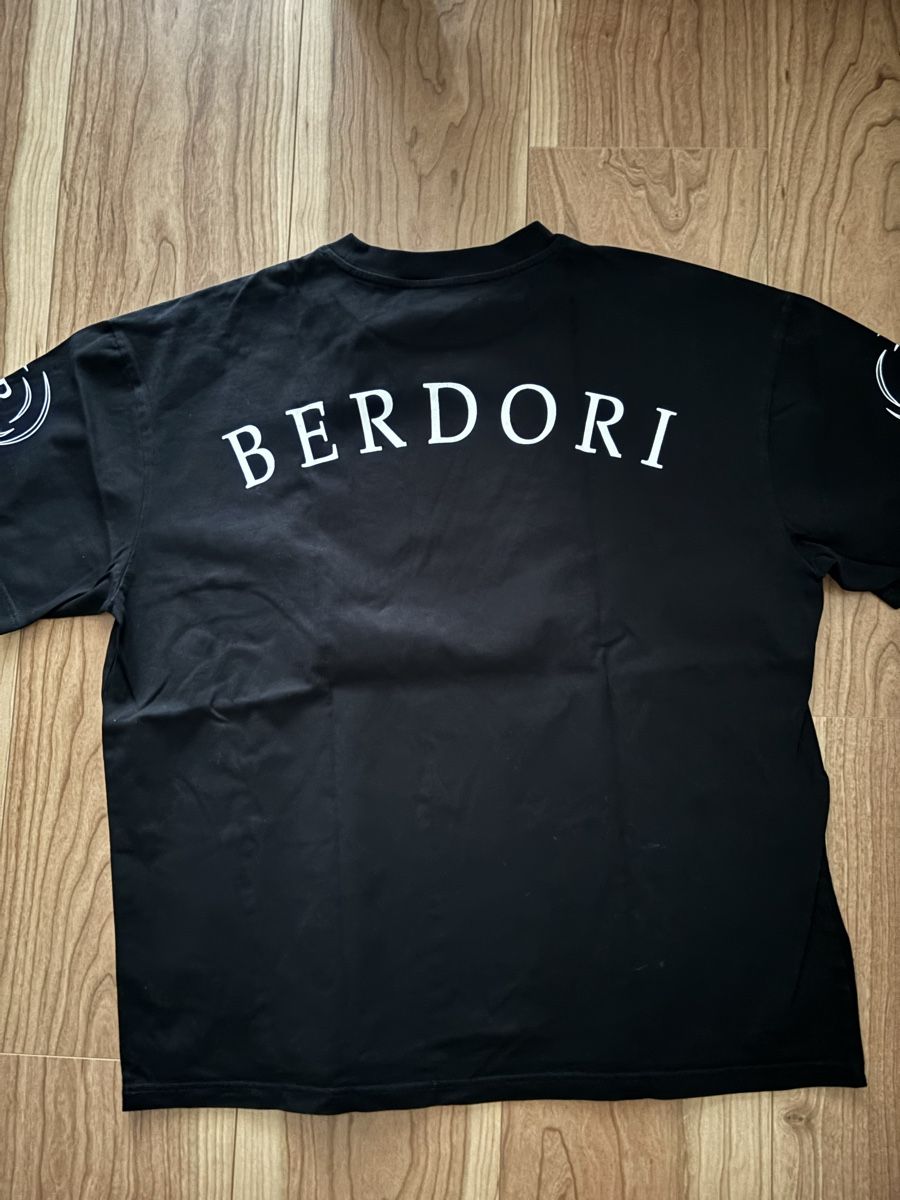 T-shirt: T-Shirt Oversized – Nuovo (secondo la descrizione) da Dübendorf venduto da dor_2yvd 1