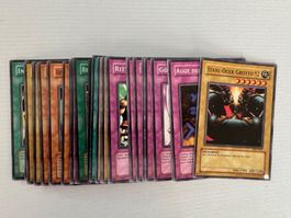 Yu-Gi-Oh! Konvolut Pharao's Servant DE (2002) 35 Karten