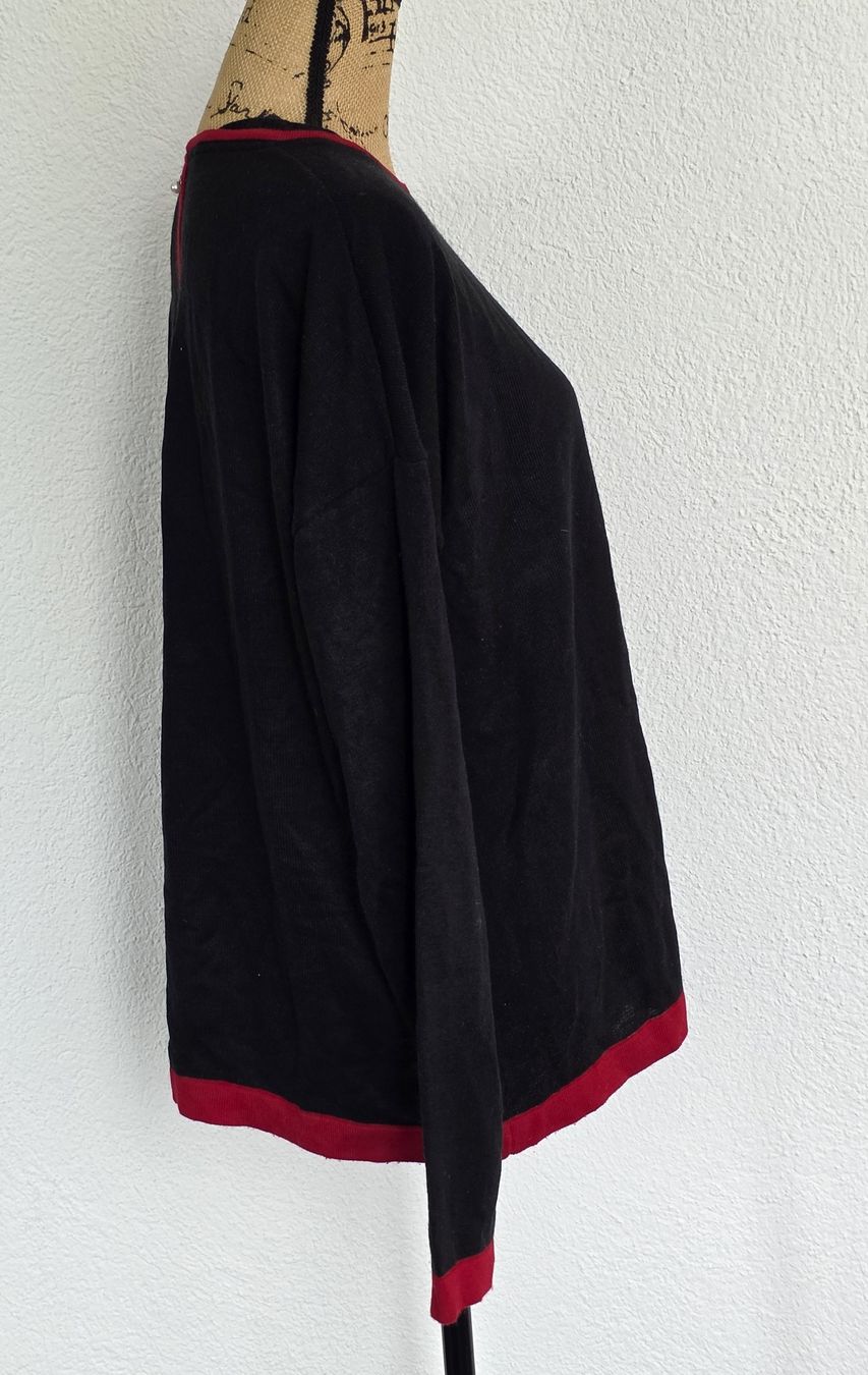 Maglioni & Felpe: Schwarzer Strickpullover mit roten Details, Grösse L – Usato da Rheinsulz venduto da Gilea 2