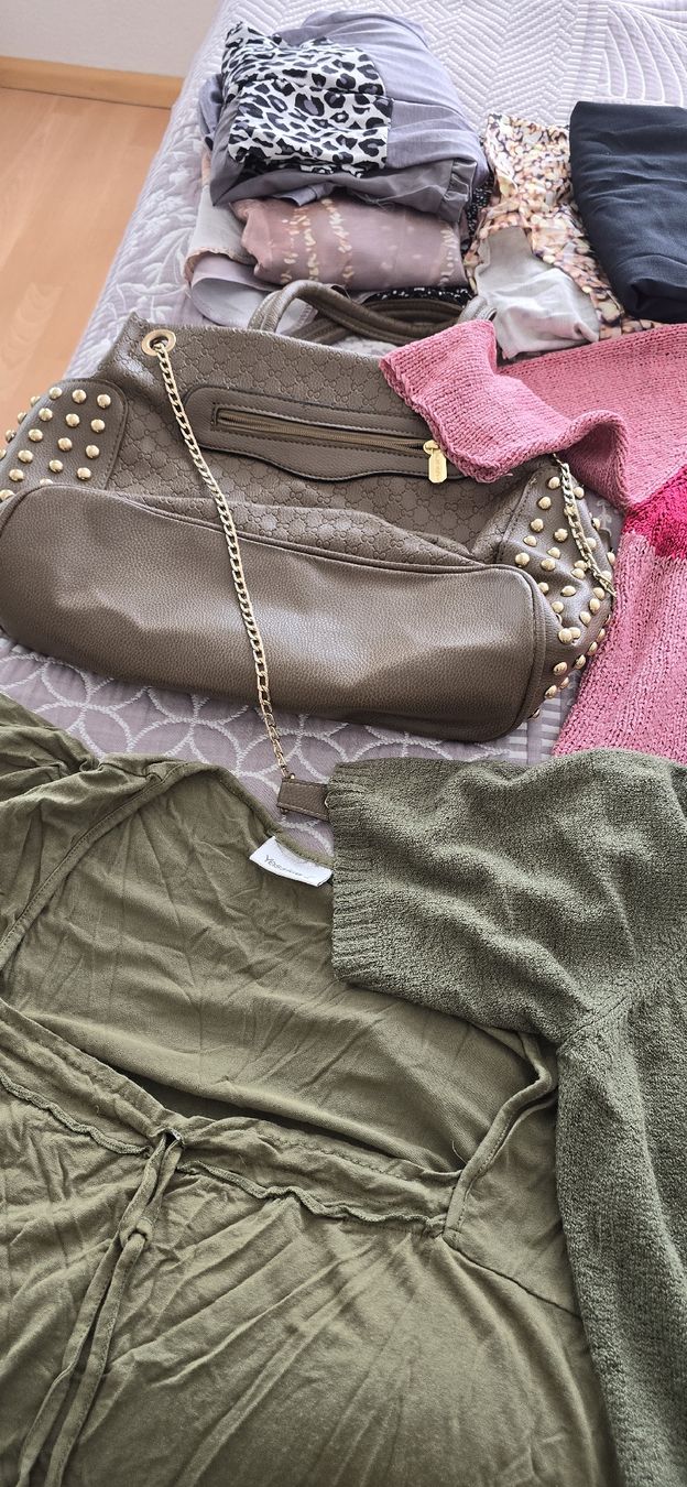 Lotti di vestiti: 10 Teiliges Damen Kleiderpaket – Usato da Frenkendorf venduto da DORU1 5