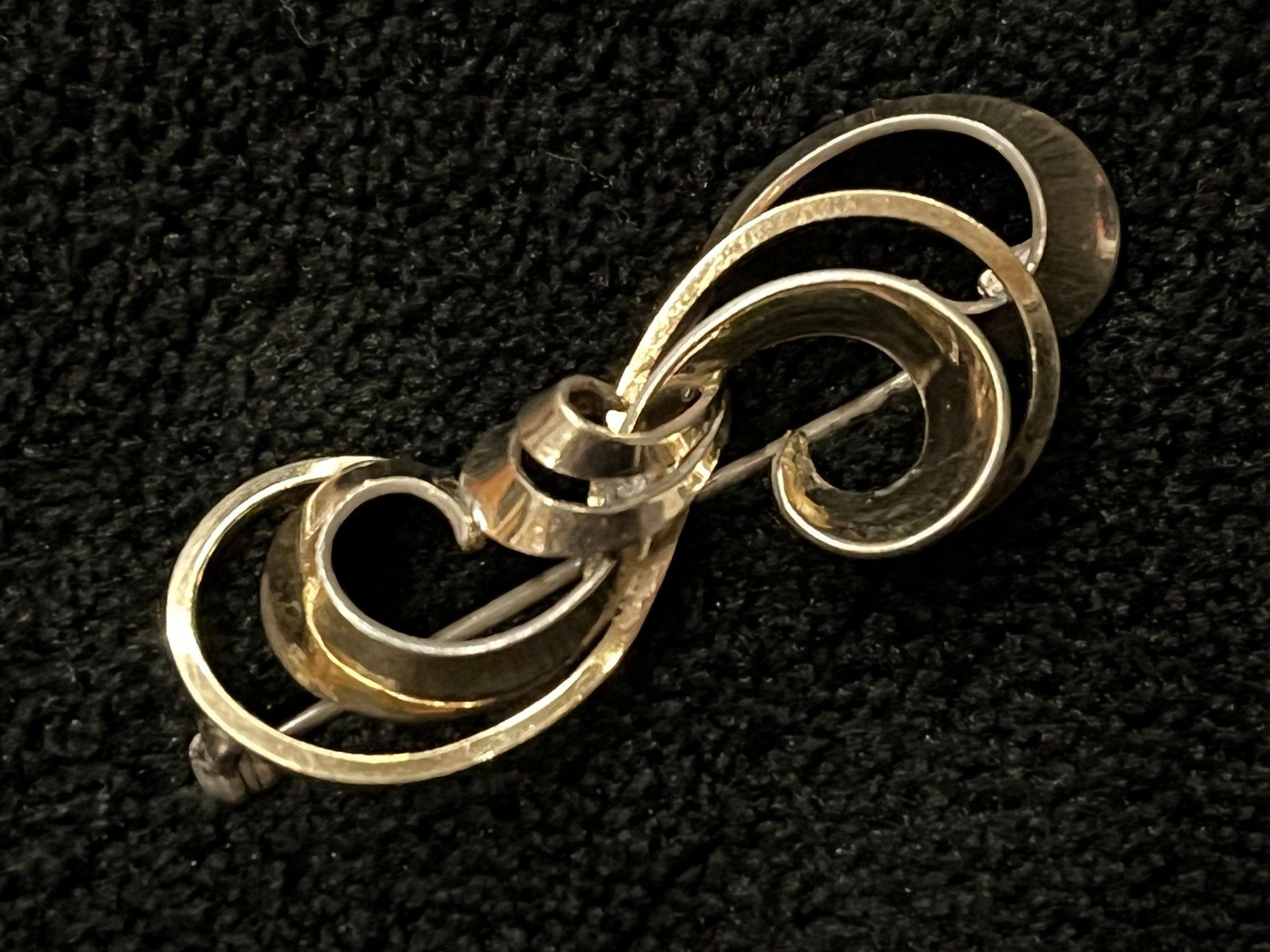 Broches & Aiguilles: Brosche Silber 800 – D'occasion à Bettwiesen par wicking27