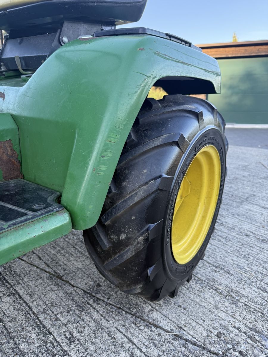 John Deere Trattori: JOHN DEERE 285 Rasentraktor – Usato da Reisiswil venduto da uleibundgut 7