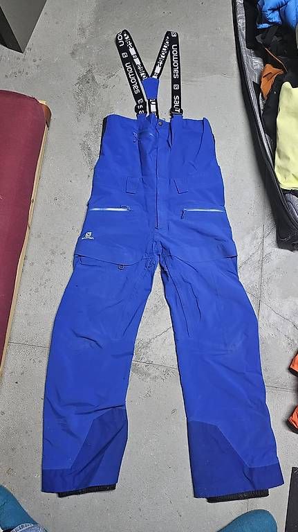 Giacche: Ski Anzug 3-teilig GORE TEX PRO – Usato da Ennetbürgen venduto da ClaudPM 2