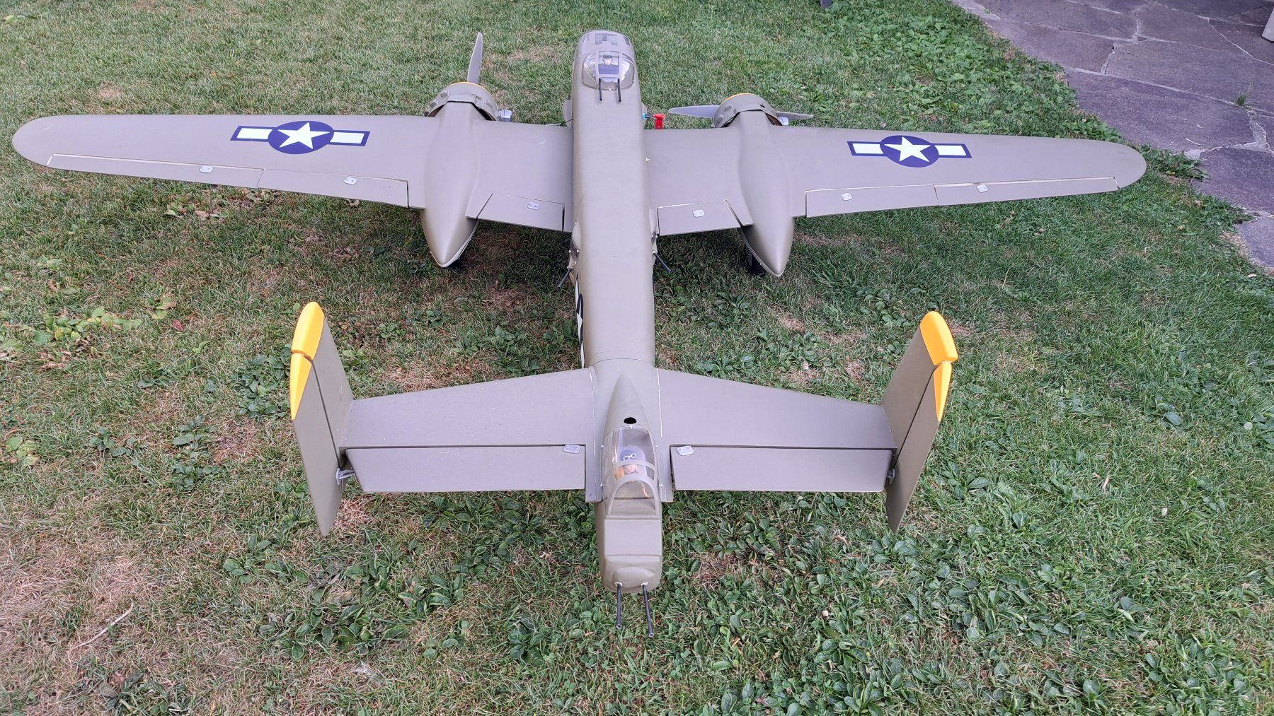 Modellismo RC: US Bomber B-25 Mitchell – Nuovo (secondo la descrizione) da Fislisbach venduto da Pires1 2