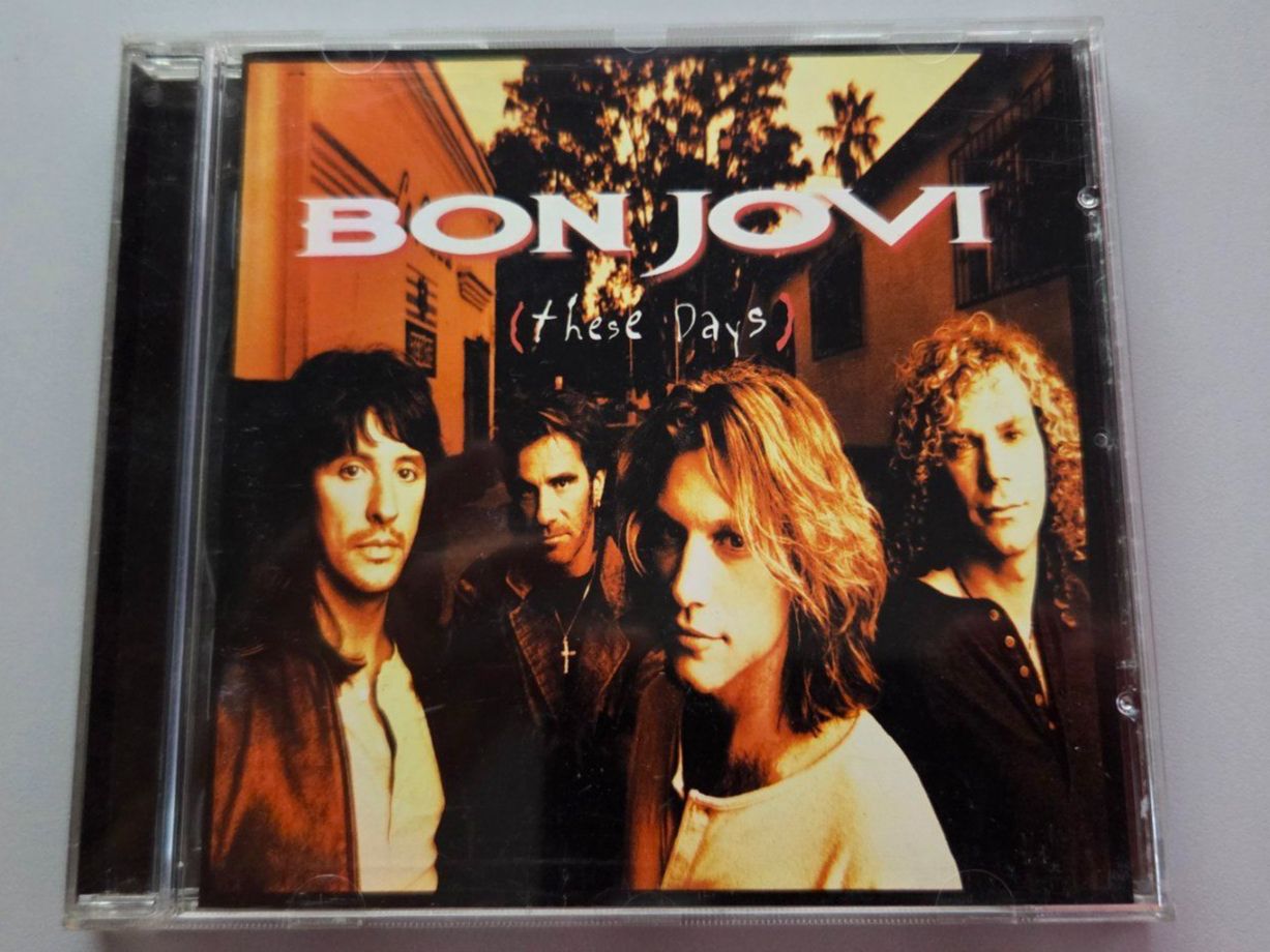CDs: CD Bon Jovi - These Days – D'occasion à Schaffhausen par Kellerrassel
