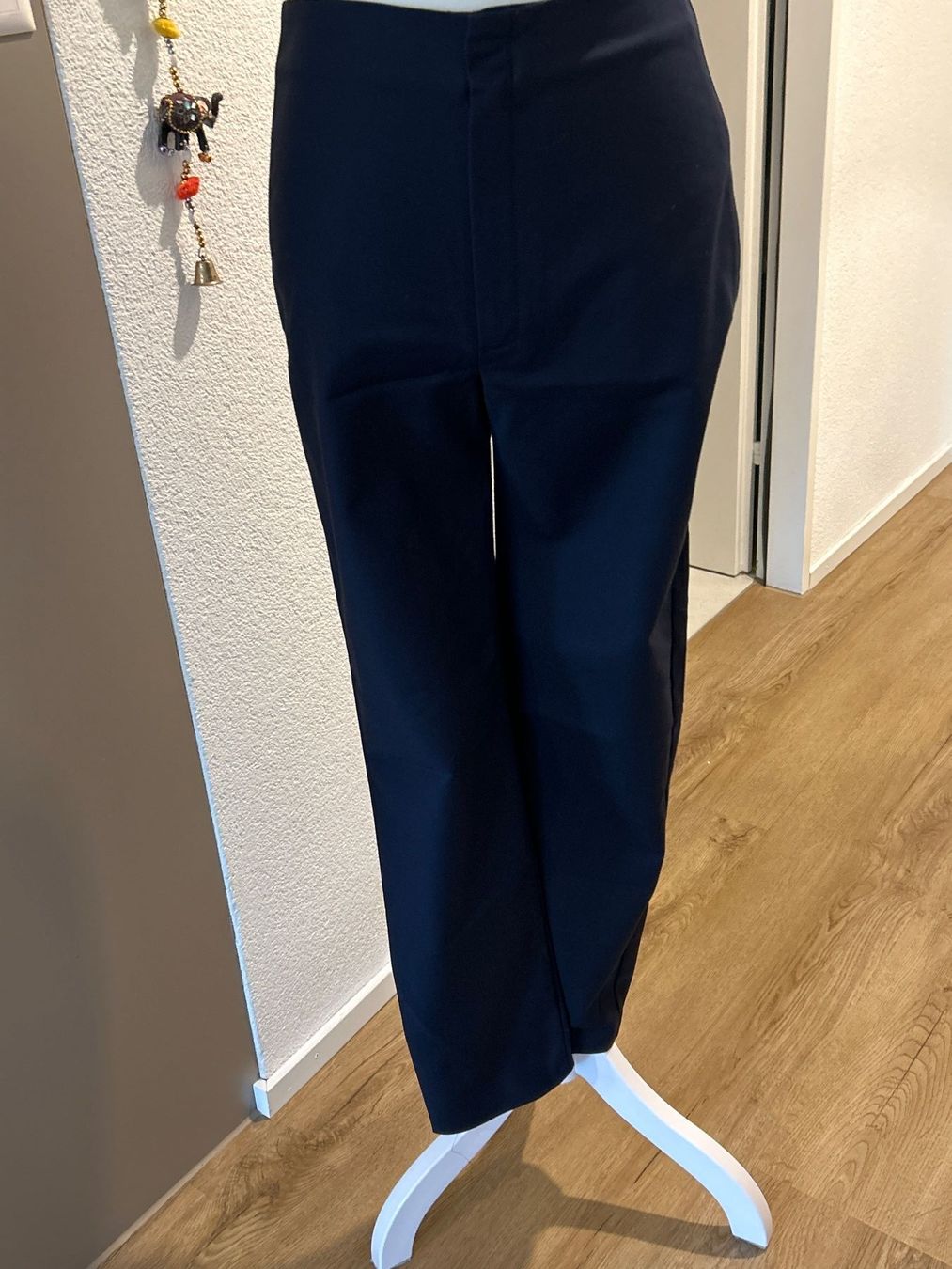 Mango Pantaloni: Stoffhose schwarz von Mango Gr. 38 – Usato da Brunnen venduto da Nala2929 4