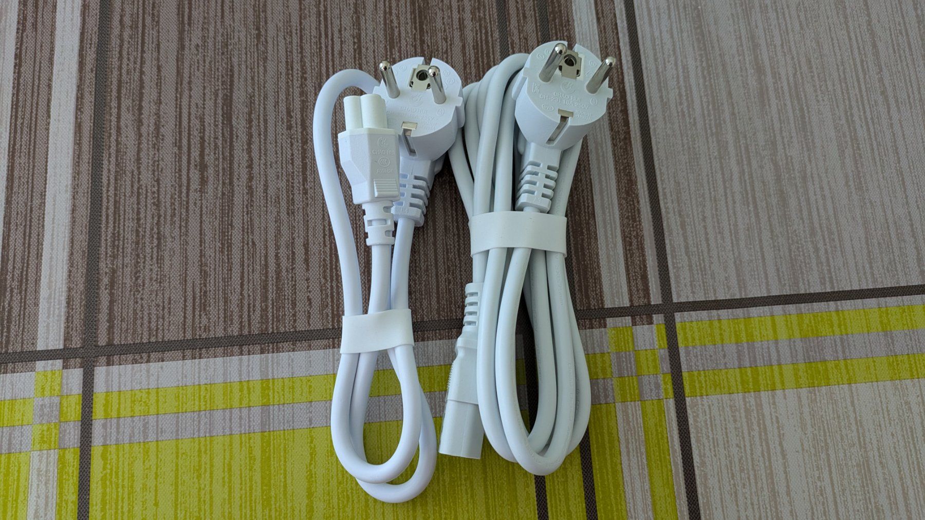 Kabel: Schuko - Deutscher Stecker zu C13 & C5 - Netzkabel – Neu (gemäss Beschreibung) aus Staufen von Fleby84