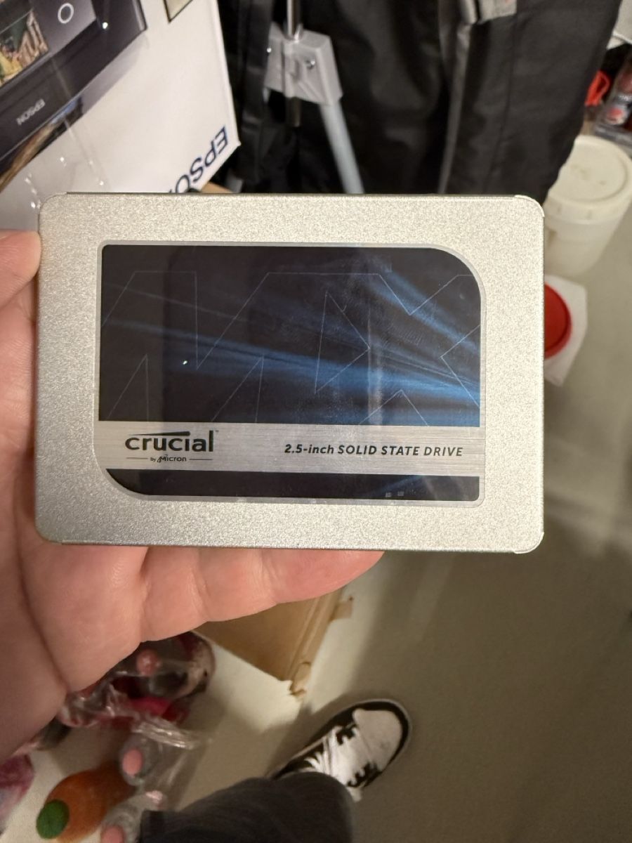 Crucial Harddisks: Crucial 2.5-Zoll SSD gebraucht – Gebraucht aus Oensingen von aziri123