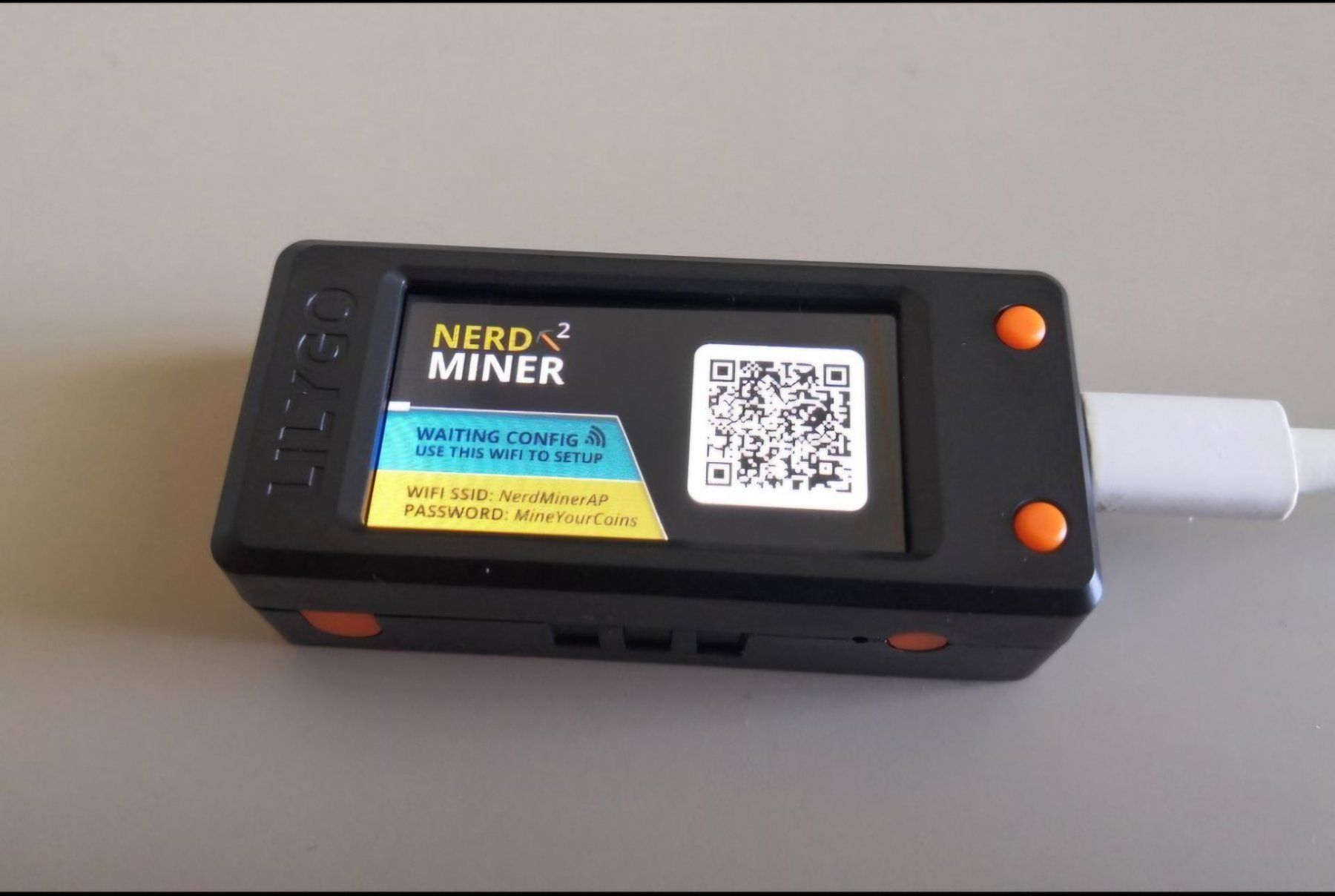 Coin Miner: Nerd Miner V2 – Gebraucht aus Samstagern von FastLive