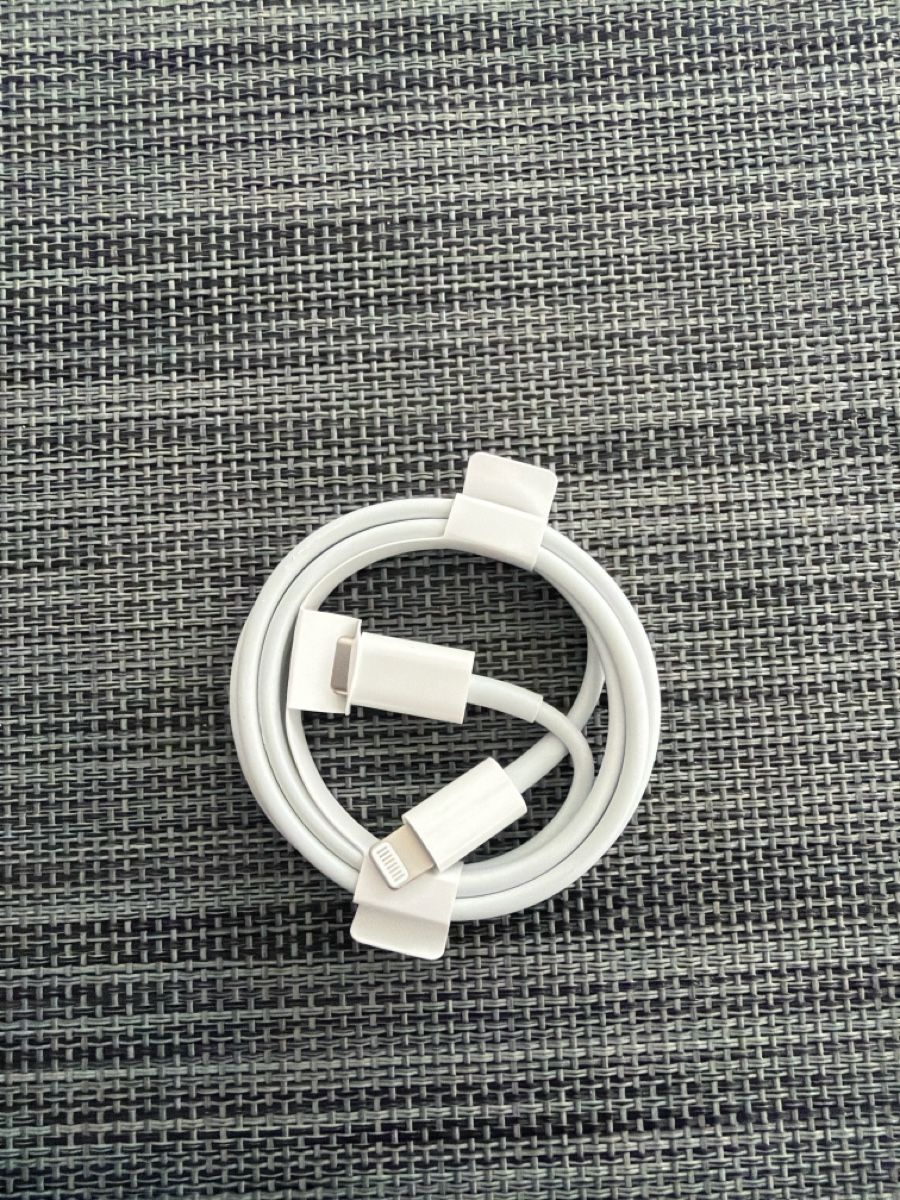 Apple Cavi: Neues Original Apple Lightning auf USB C Kabel – Nuovo e nell'imballaggio originale da Oberglatt ZH venduto da nad_xbr6