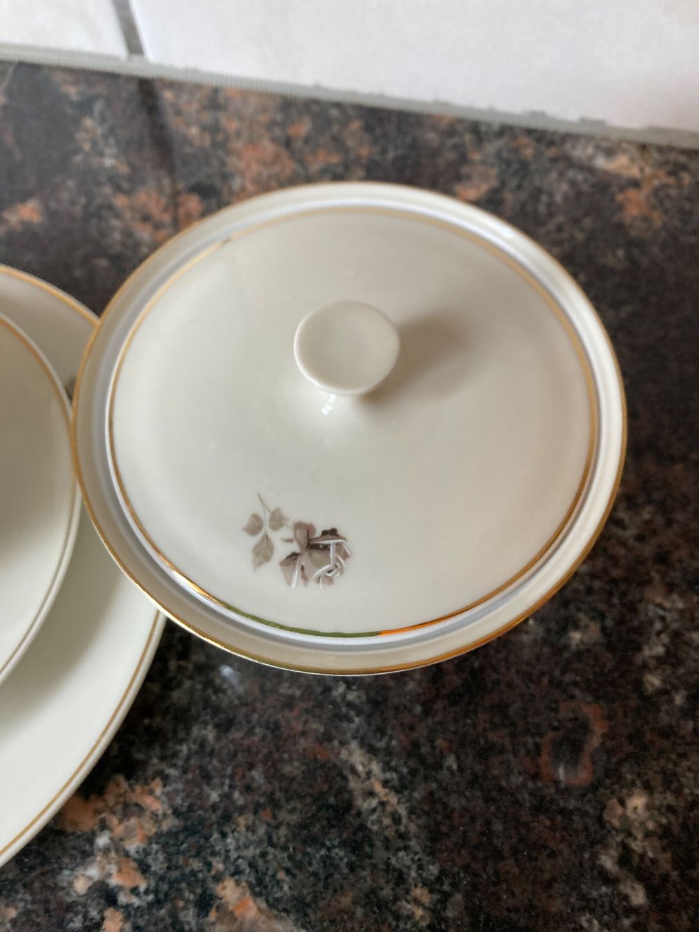Set di piatti: Langenthaler Kaffeeservice, 21-teilig – Nuovo (secondo la descrizione) da Rüti b. Riggisberg venduto da katrin.reichenbach 3