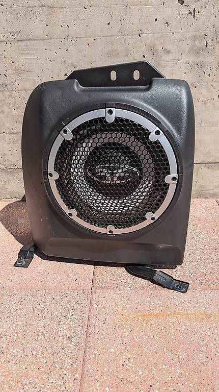 Lautsprecher: Mitsubishi Evo 10 Subwoofer original – Gebraucht aus Döttingen von alfisti124 1