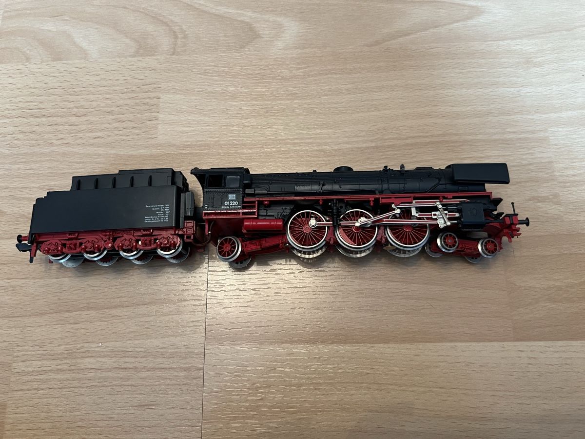 Fleischmann Modellini di ferrovie: Fleischmann Dampflok BR 01 220 – Usato da Gisikon venduto da ram_78bx 3