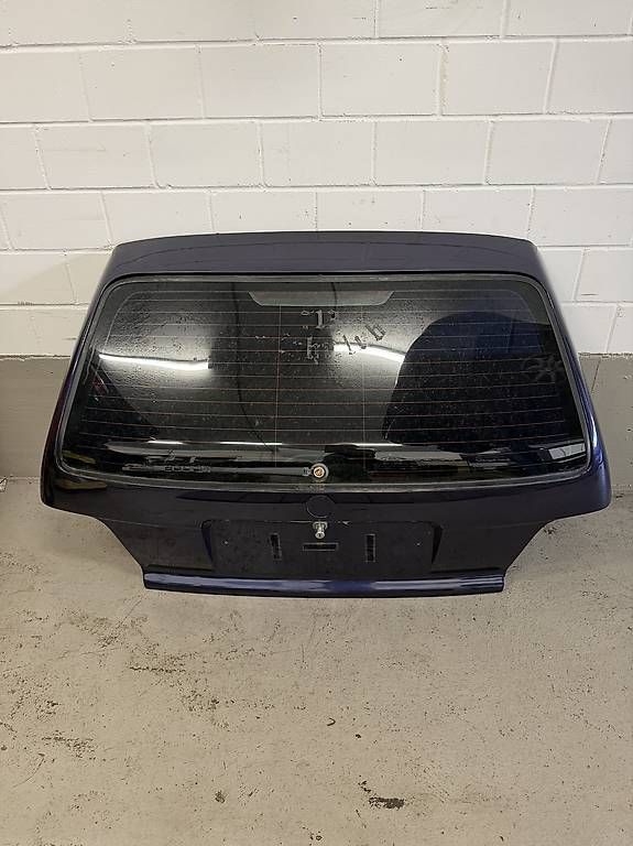 Toutes les pièces auto: BMW e36 Touring  Hecklappe  – D'occasion à Münchwilen AG par Vinnis