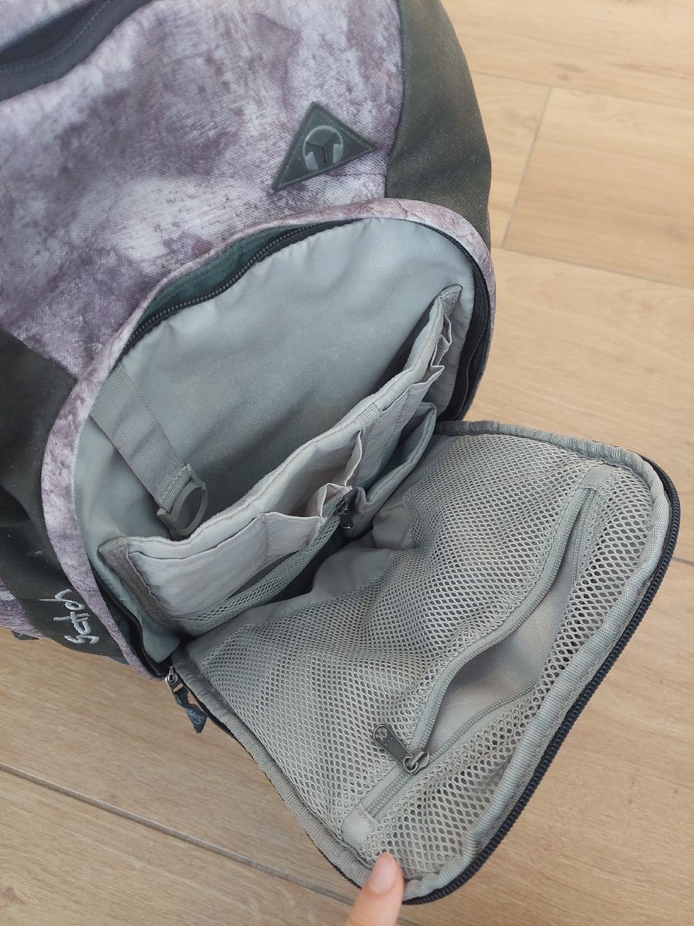 Satch Sacs & sacs à dos: Satch Rucksack grau – D'occasion à Gibswil par jibbi01 2