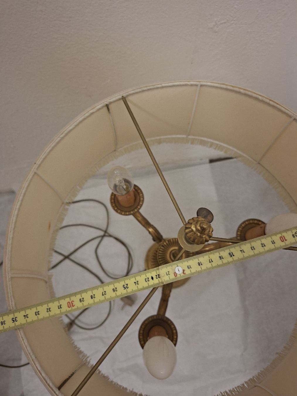 Lampen: Tischlampe Messing goldfarben mit Schirm  – Gebraucht aus Olten von Mezopotamya 4