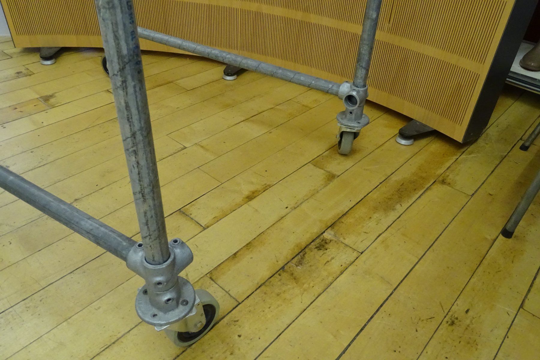 Altro in Decorazioni & Accessori: Industrie-Rollständer / Rohrgestell – Usato da Solothurn venduto da noa_y55k 7
