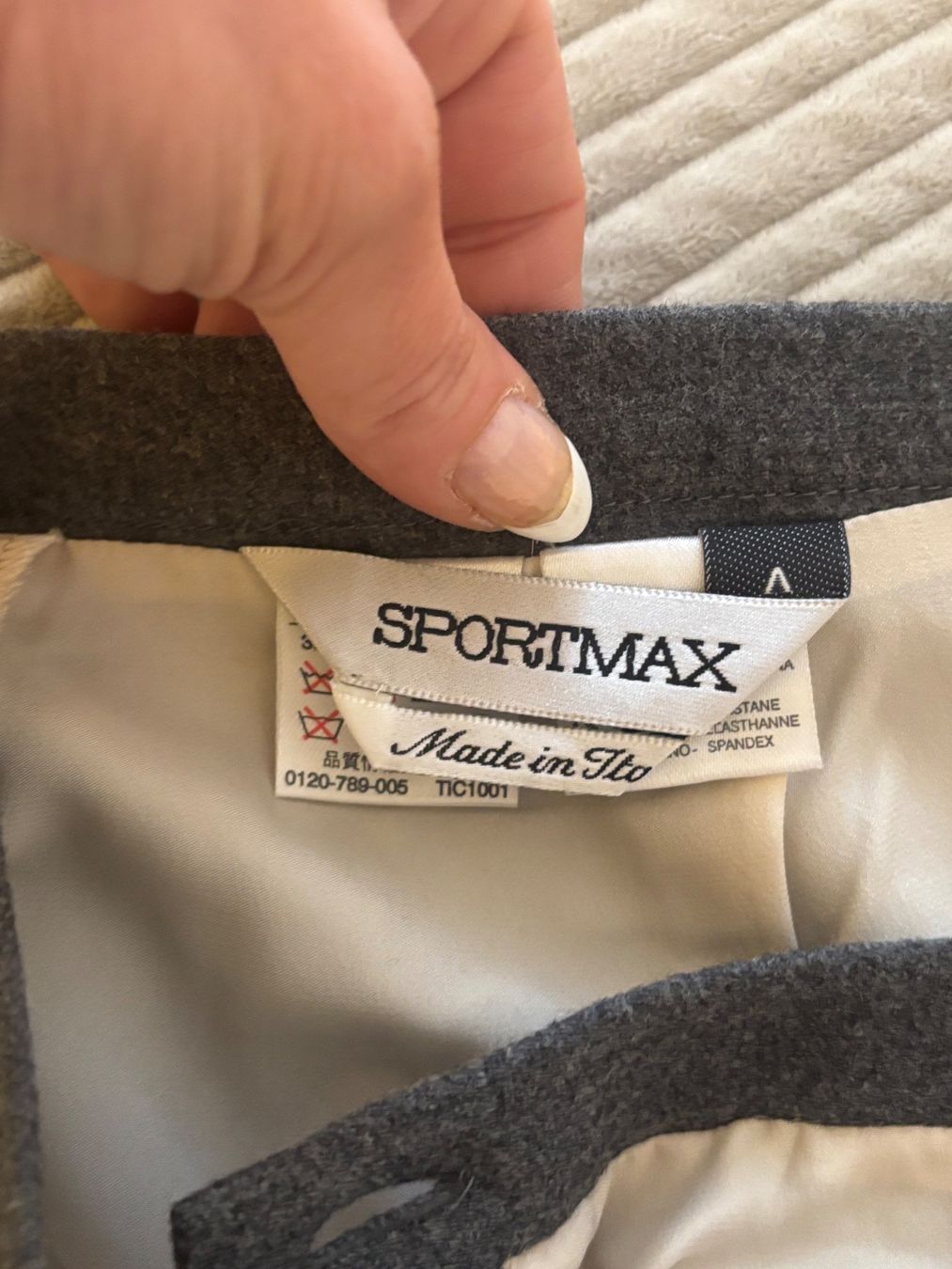 Costumi: Sportmax by Max Mara Kostüm Lanawolle – Usato da St. Margrethen SG venduto da dijanaO 7