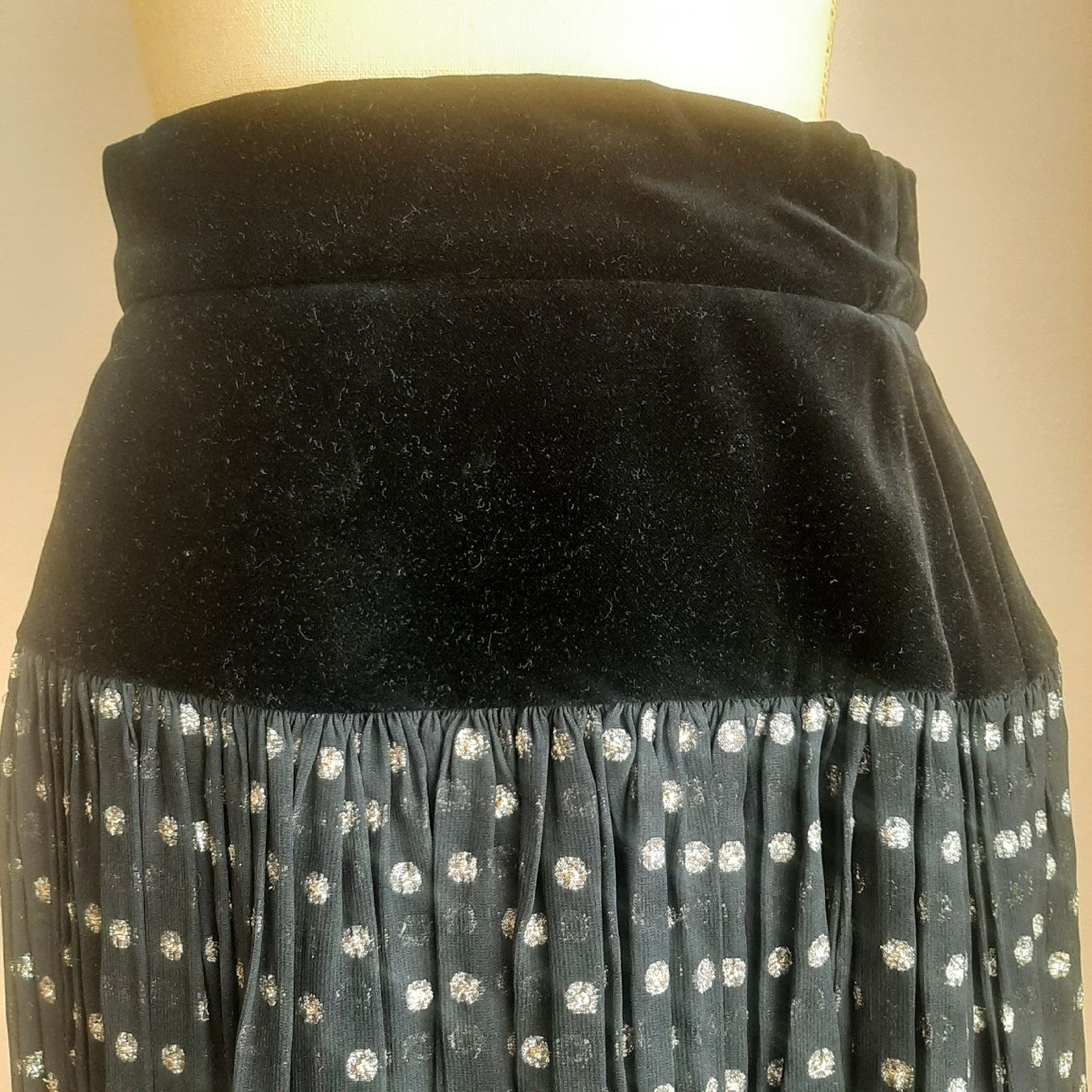 Escada Lotti di vestiti: Ensemble 3 pièces Escada vintage luxe – Usato da Chêne-Bourg venduto da chsandra34 9