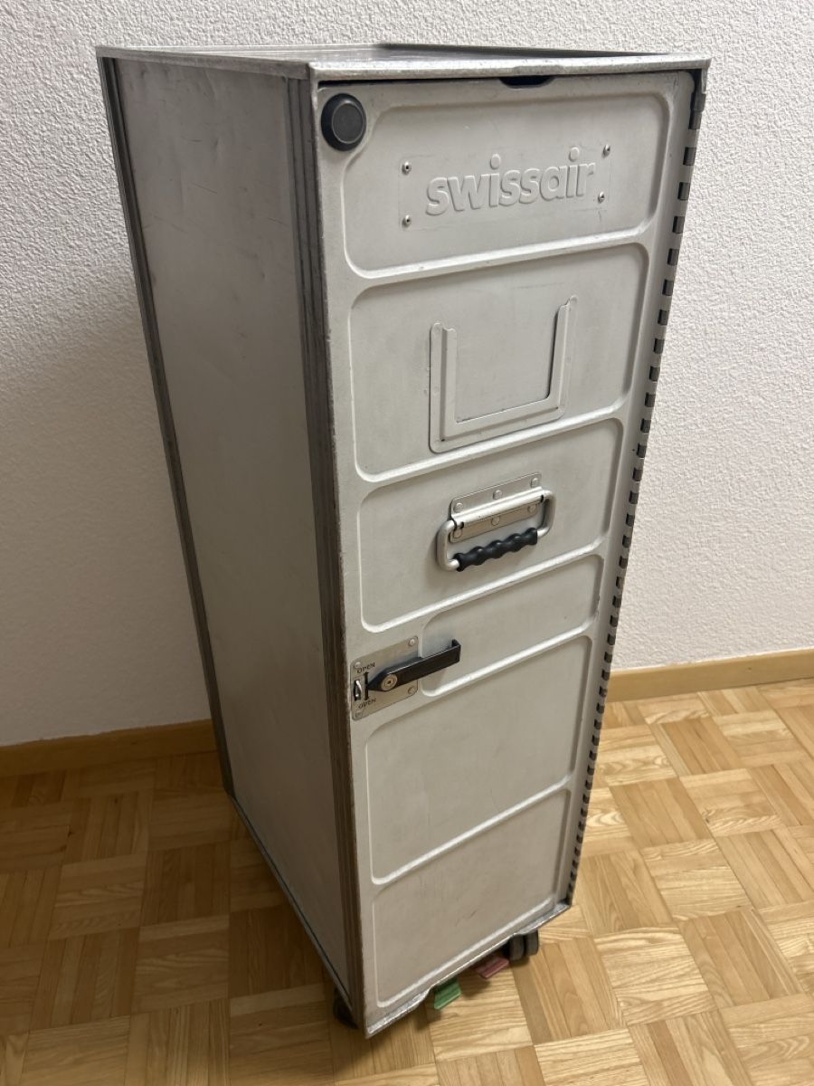 Swissair Altro in Aeronautica: Flugzeug Trolley Swissair – Usato da kloten venduto da Sgana