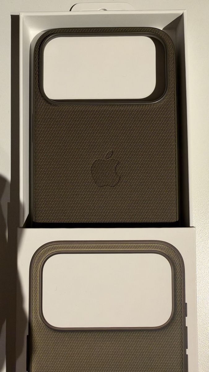 Apple Covers & Schutzfolien: Apple TechWoven Case for iPhone 18 Pro Max MagSafe. Olive. N – Neu (gemäss Beschreibung) aus St. Moritz von zor_858q 1