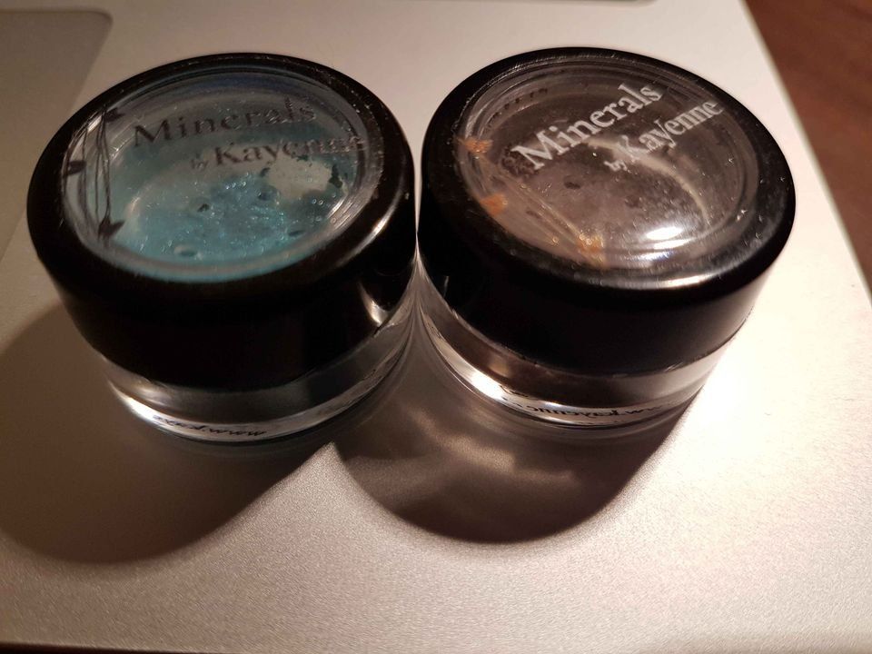 Make-up: Fards à paupières vegan naturels – peu utilisés – Gebraucht aus Lausanne von indoarena 1