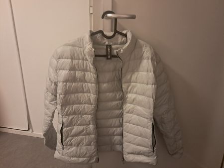 Graue Daunenjacke von Leonardo