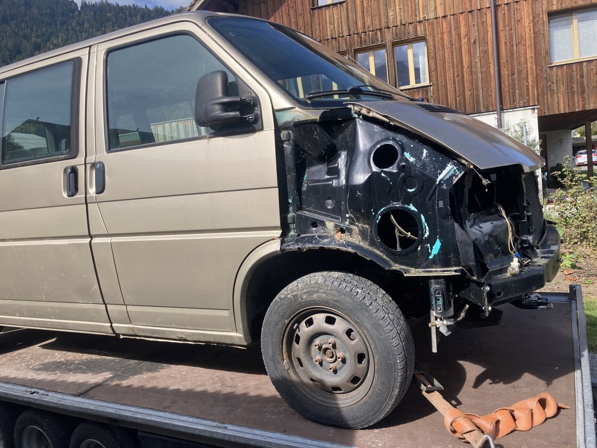 VW Autos: VW T4 2.4 Diesel – Defekt aus Krattigen von jon_9587