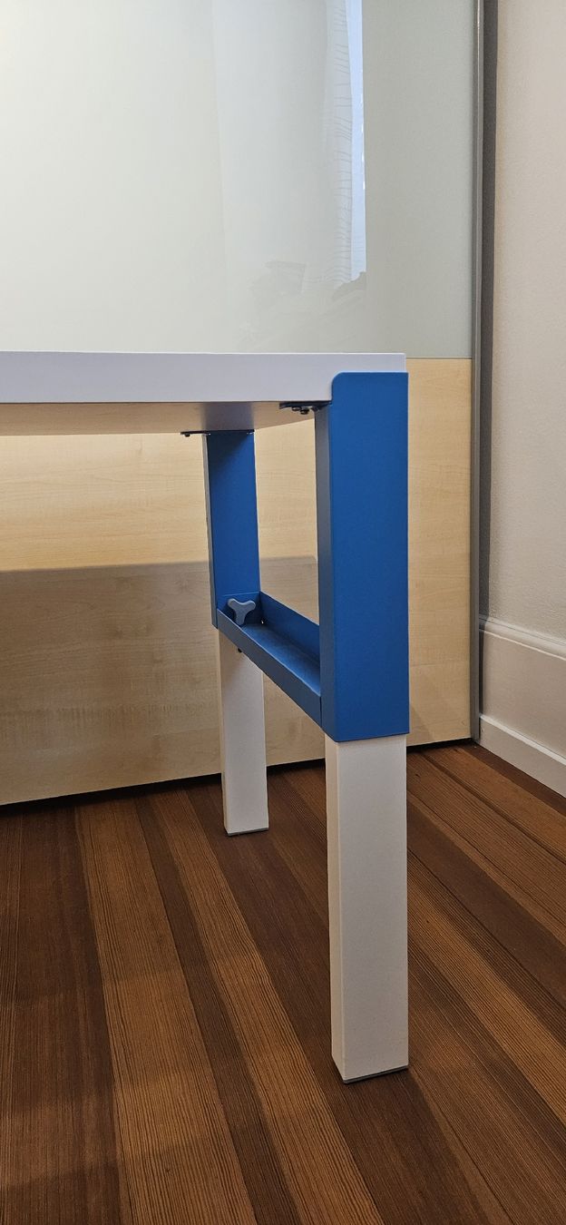Tavoli: Kindertisch 96 x 58 cm – Usato da Olten venduto da sibi81 1