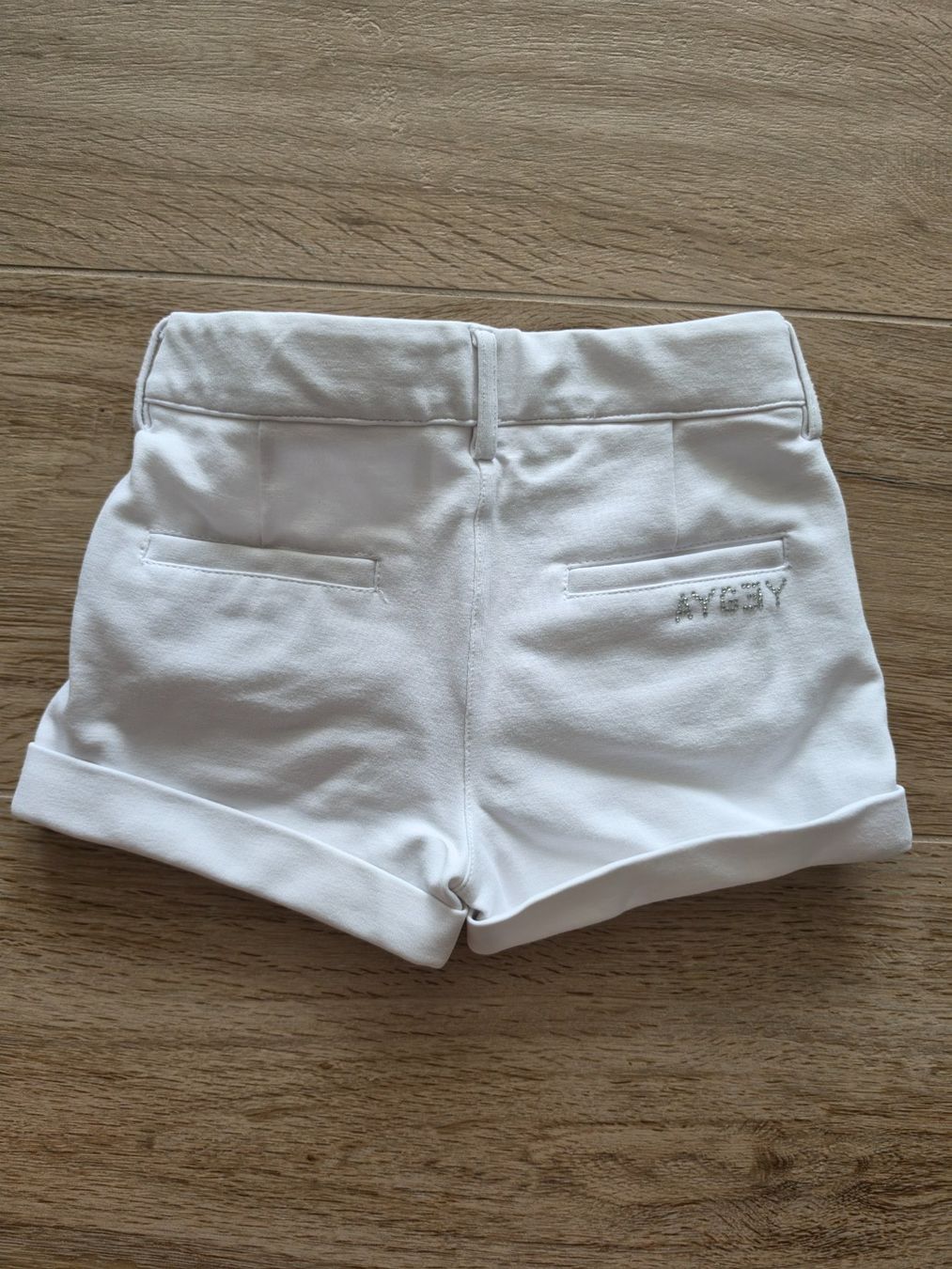 Pantaloni: Mädchen Shorts AYGEY Grösse 3 – Usato da Wohlen AG venduto da dim_rg9y 1
