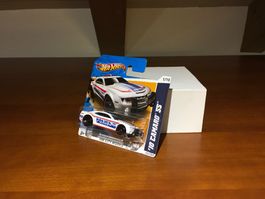10‘ Camaro SS Police 1/64 Hot Wheels 2012 HW City Works