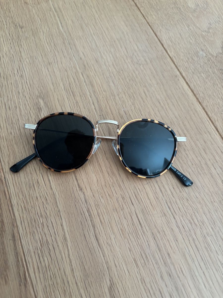 Brillen & Gläser: Damen Sonnenbrille – Neu (gemäss Beschreibung) aus Pfaffnau von Celi77777