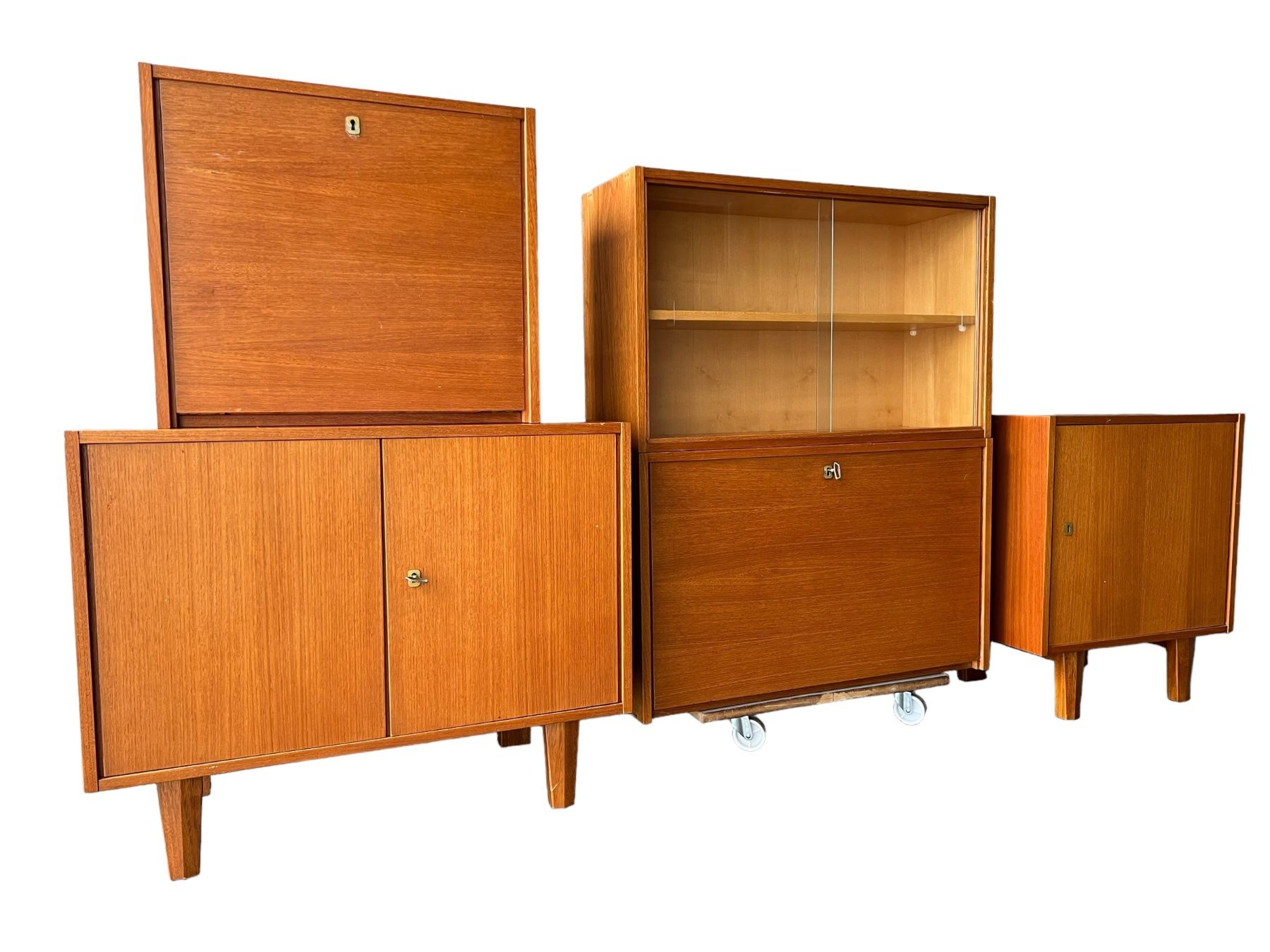 Kommoden: Commodes, étagères et vitrine en teck de Koch Mobel – Gebraucht aus Bulle von