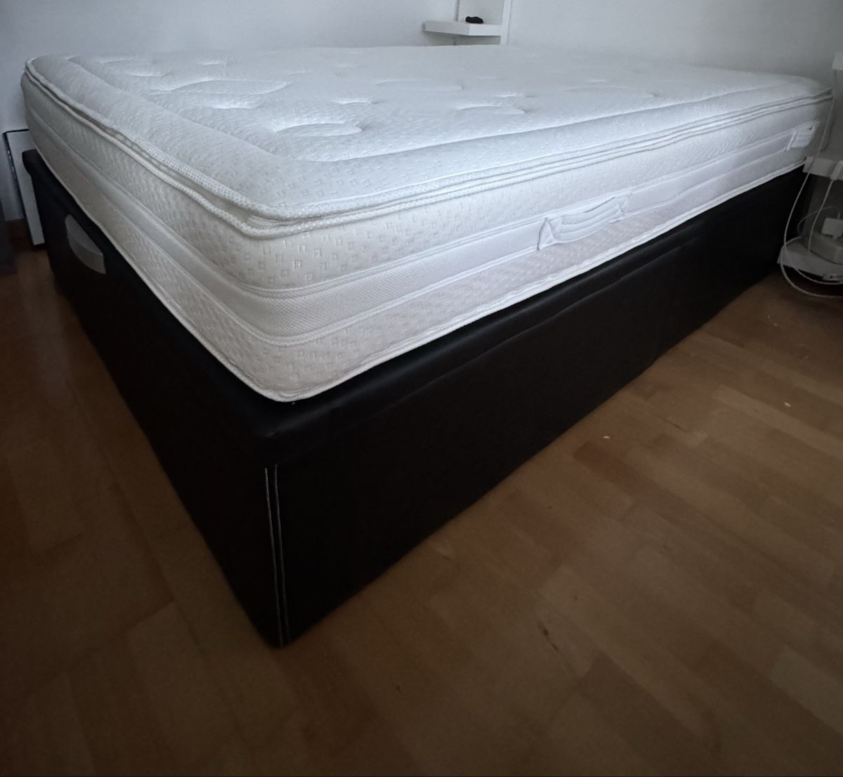 Letti: Boxspringbett 140x200 mit Bettkasten Stauraum – Nuovo (secondo la descrizione) da Adliswil venduto da sc2_72dm 1