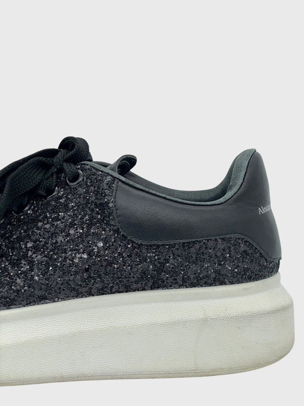 Alexander Mcqueen Chaussures femmes: Alexander McQueen Oversized Platform Sneaker EU 39 Schwarz – D'occasion à Zürich par shoe_shop 4